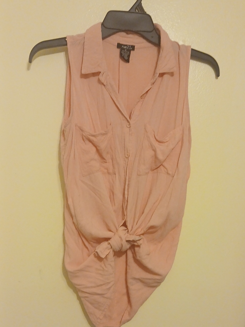 Rue21 Light Peach Sleeveless Button-Front Tie Top